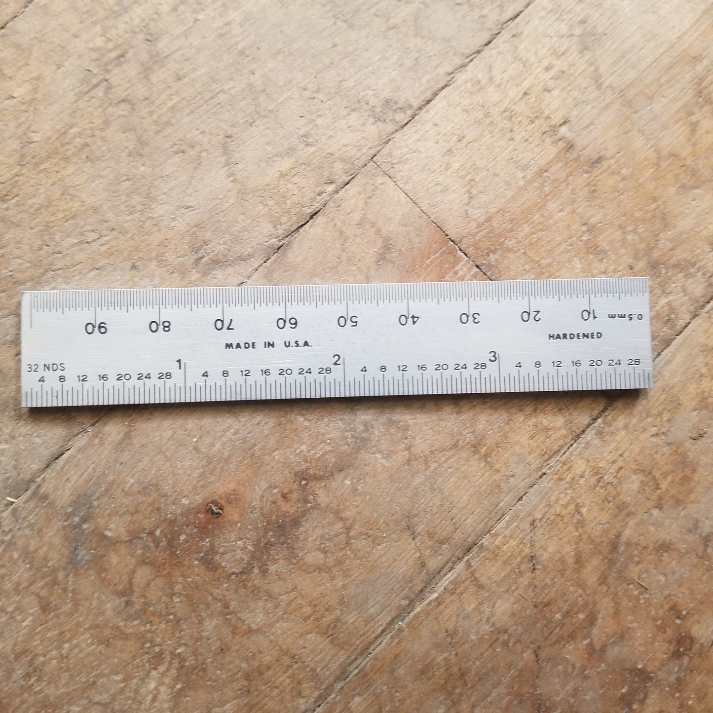 PEC 4" E/M Grooved Rule (32nds/0.5mm & 64ths/1mm) w/ Blemish (780078)