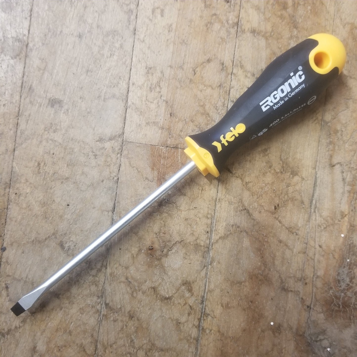 Felo Ergonic 7/32" x 4 7/8" Slotted Screwdriver (53621)