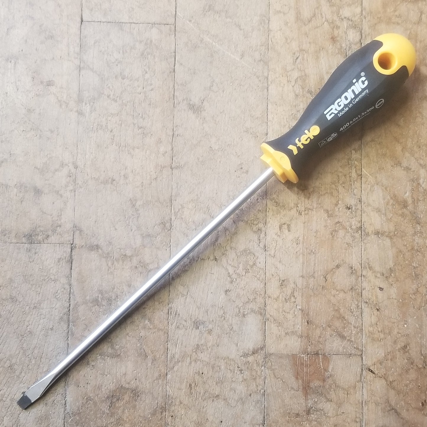Felo Ergonic 1/4" x 7 3/4" Slotted Screwdriver (57593)