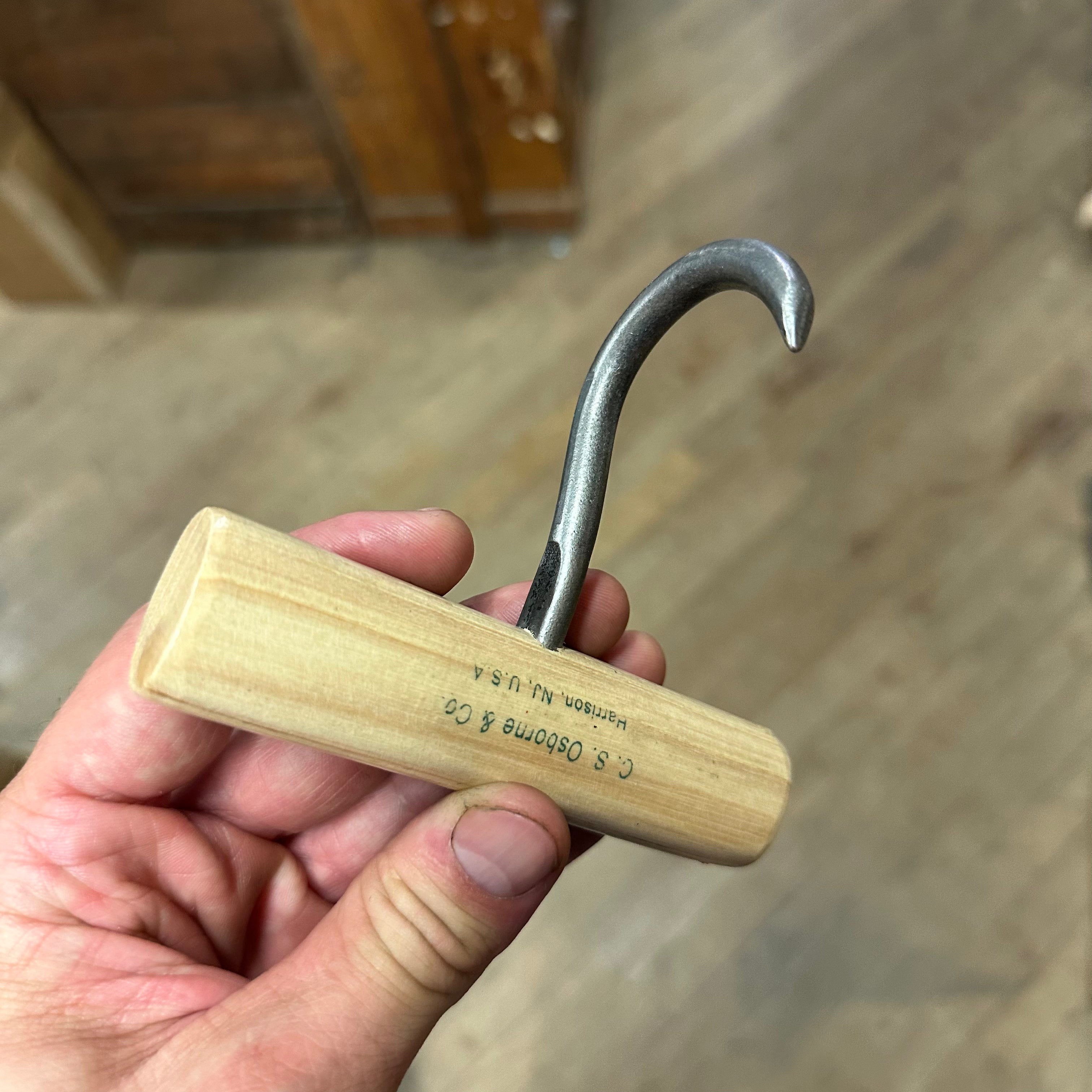 C.S. Osborne Bag Hook w/ 3in Blade (299H-3) – Harry J. Epstein Co.