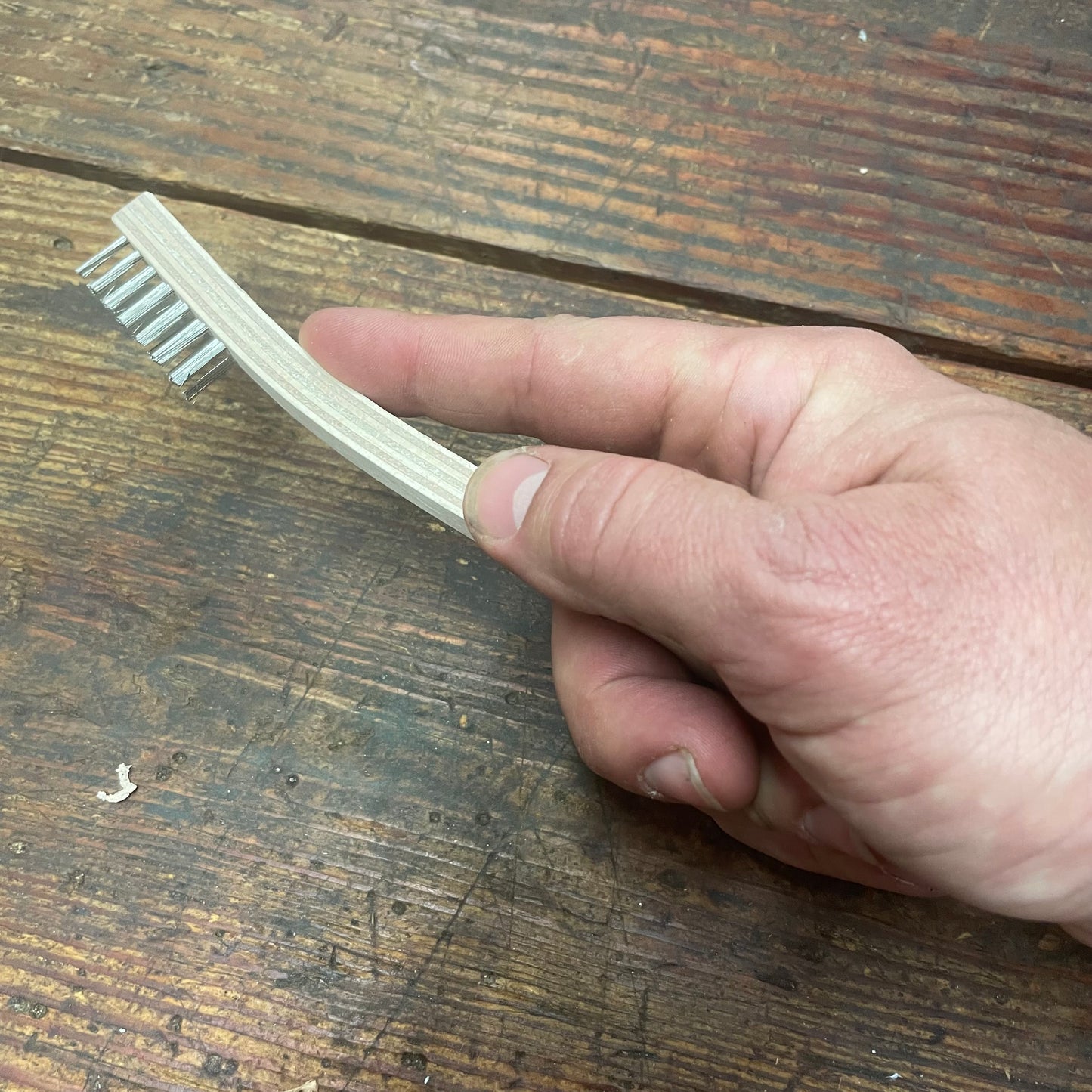 Magnolia Wooden Handle Stainless Steel Cleaning Brush (274)
