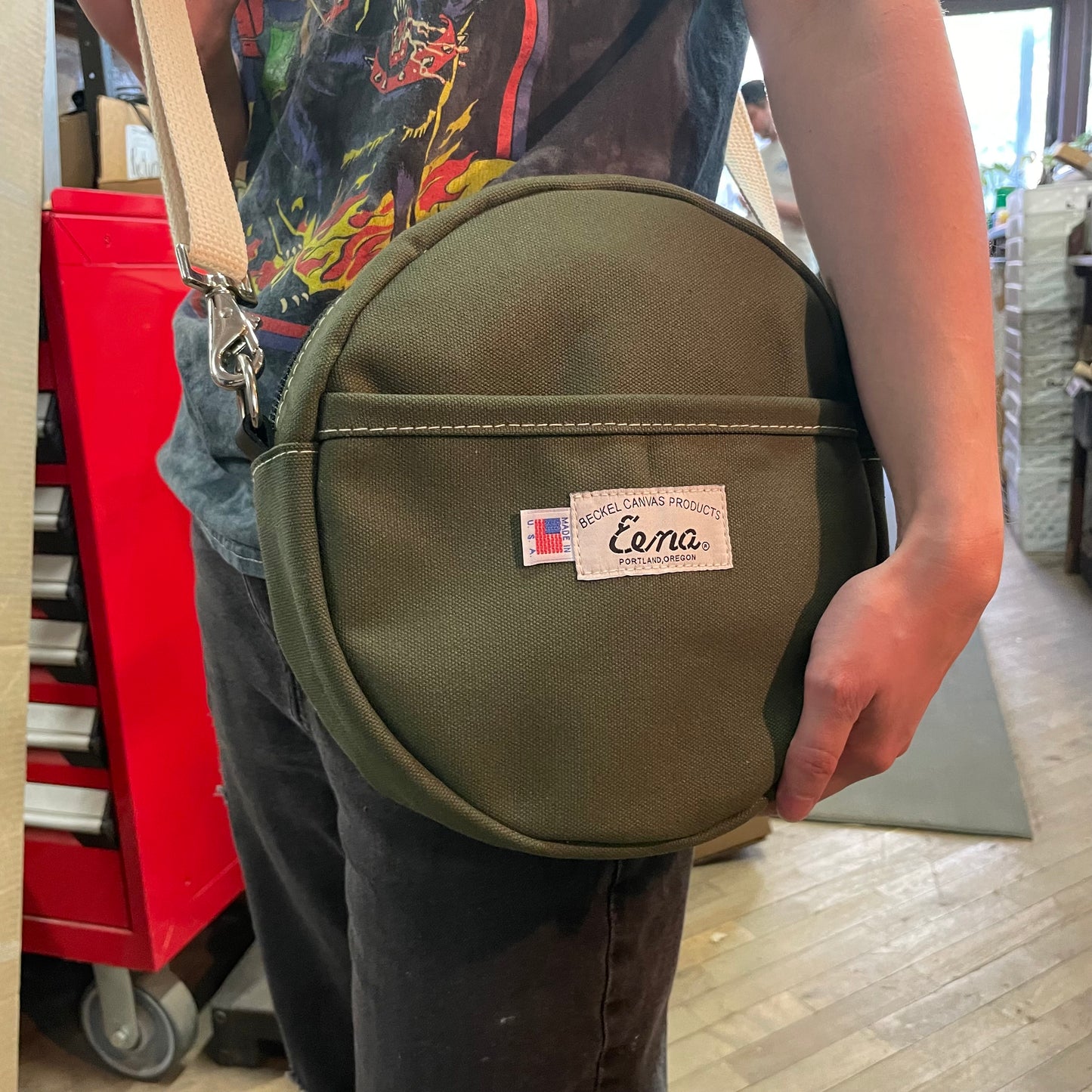 Beckel Canvas Olive Drab Scout Canteen Style Bag (CL160GRN)