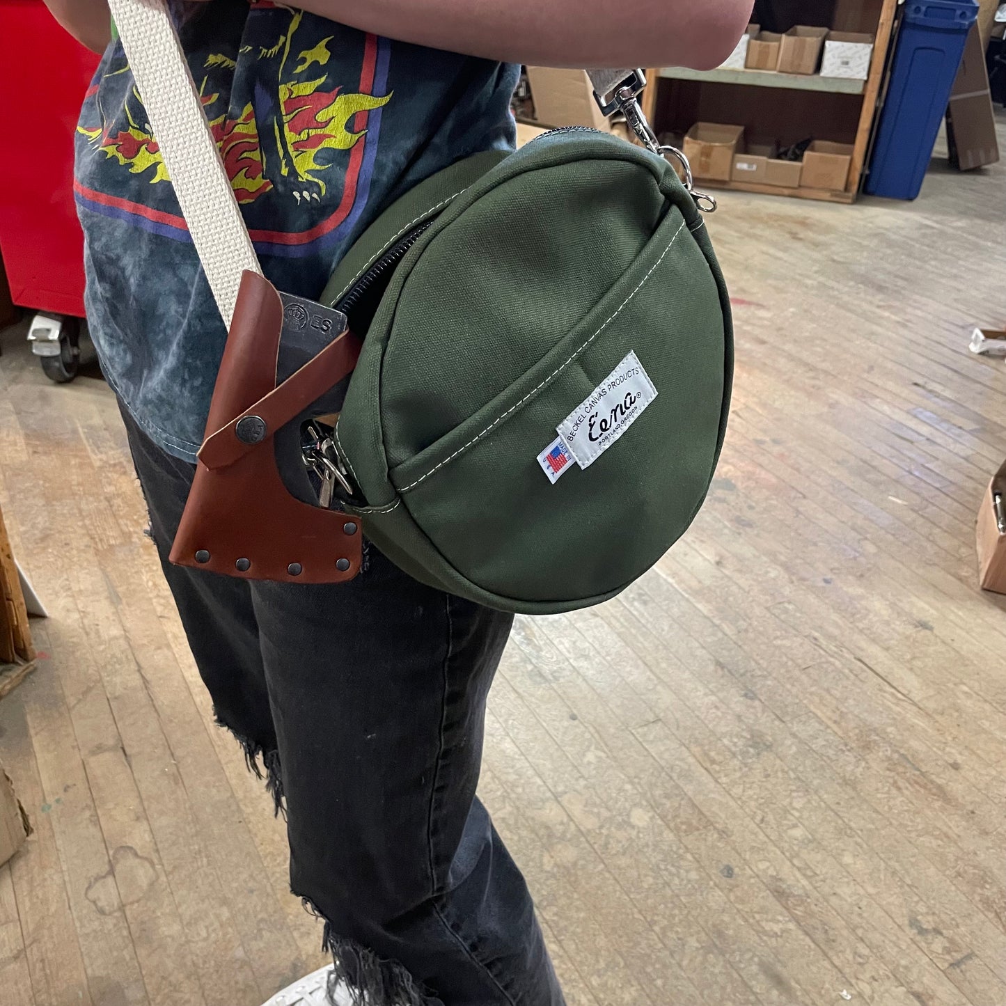 Beckel Canvas Olive Drab Scout Canteen Style Bag (CL160GRN)