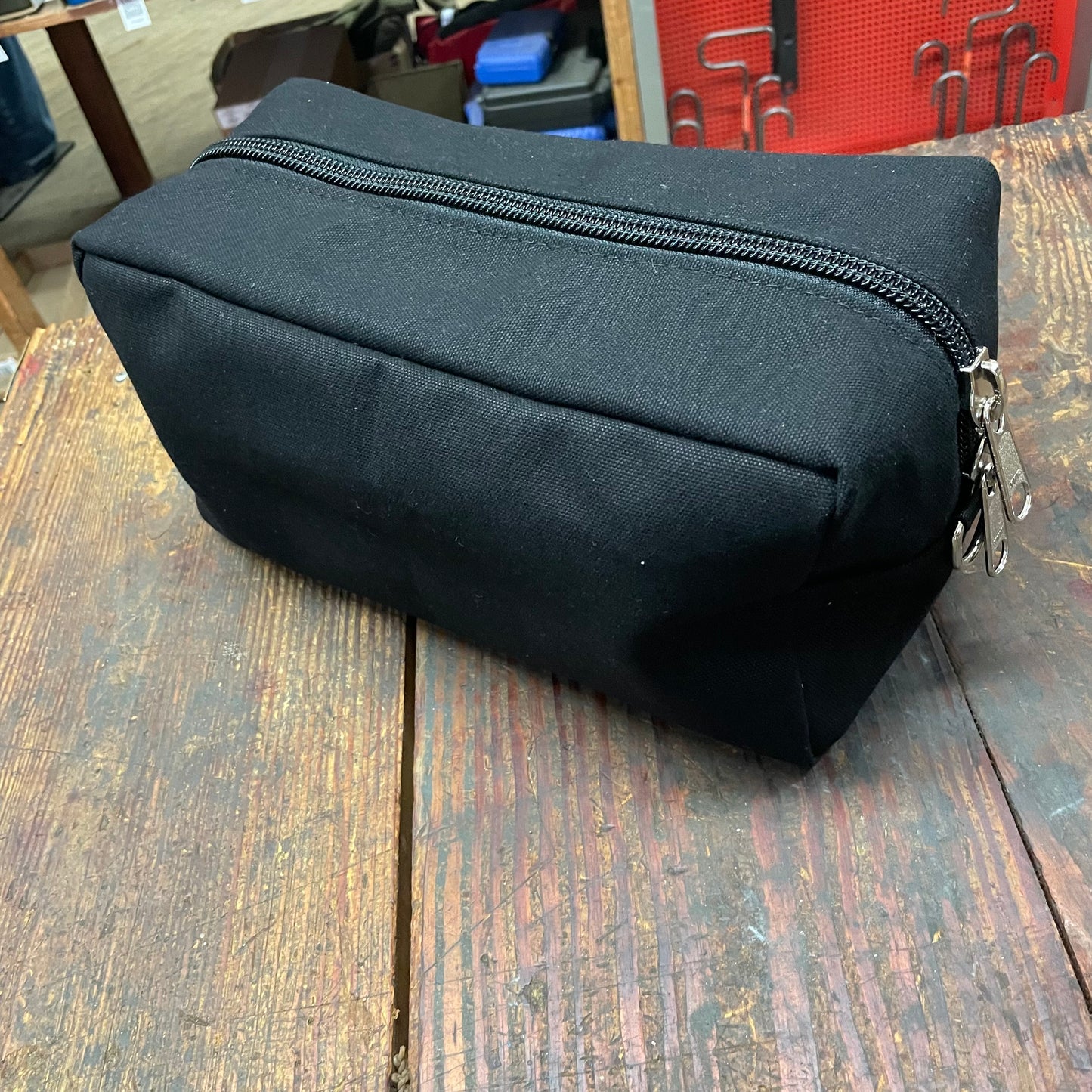 Beckel Canvas Large Black Necessities Bag (CL612NIT)