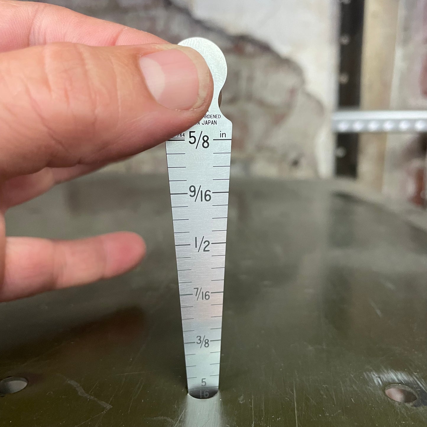 Shinwa Stainless Steel Fractional Taper Gauge 1/16" - 5/8" (62606)