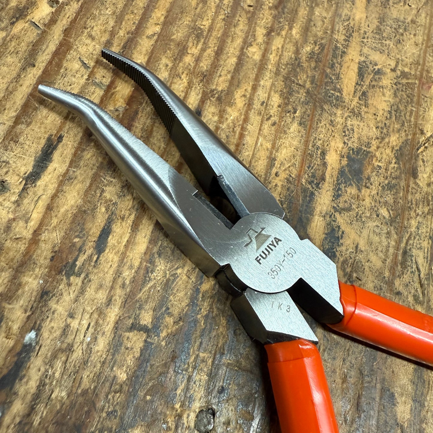 Fujiya 6" Serrated Side Bent Long Nose Pliers (350Y-150)