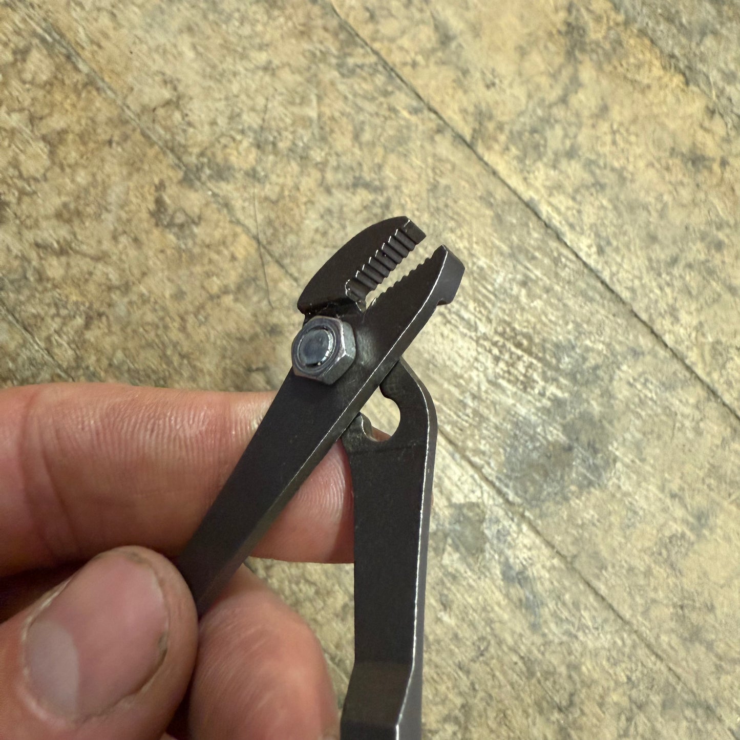 Wilde 5" Angle Nose Pliers (G250)