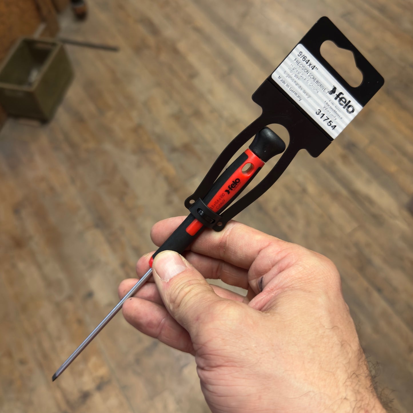 Felo Precision Slotted Screwdriver 9/64" x 4" (31754)