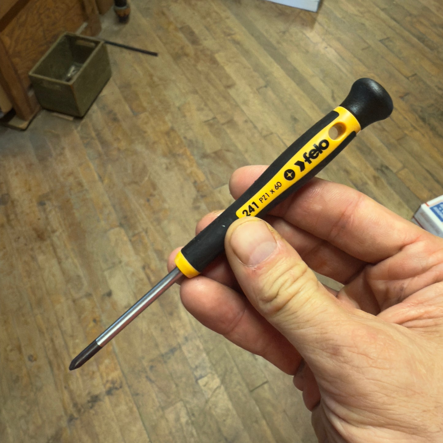 Felo Precision Pozidrive Screwdriver #1 x 2 3/8" (31768)