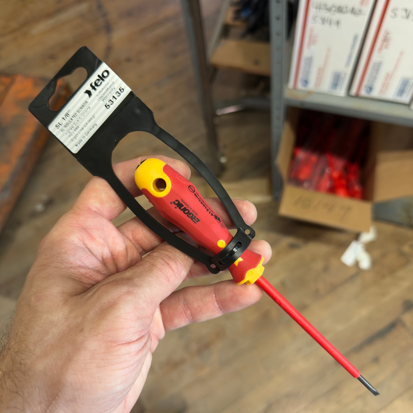 Felo Insulated Slotted 1/8" x 4" Length Ergonic VDE Screwdriver (53135)