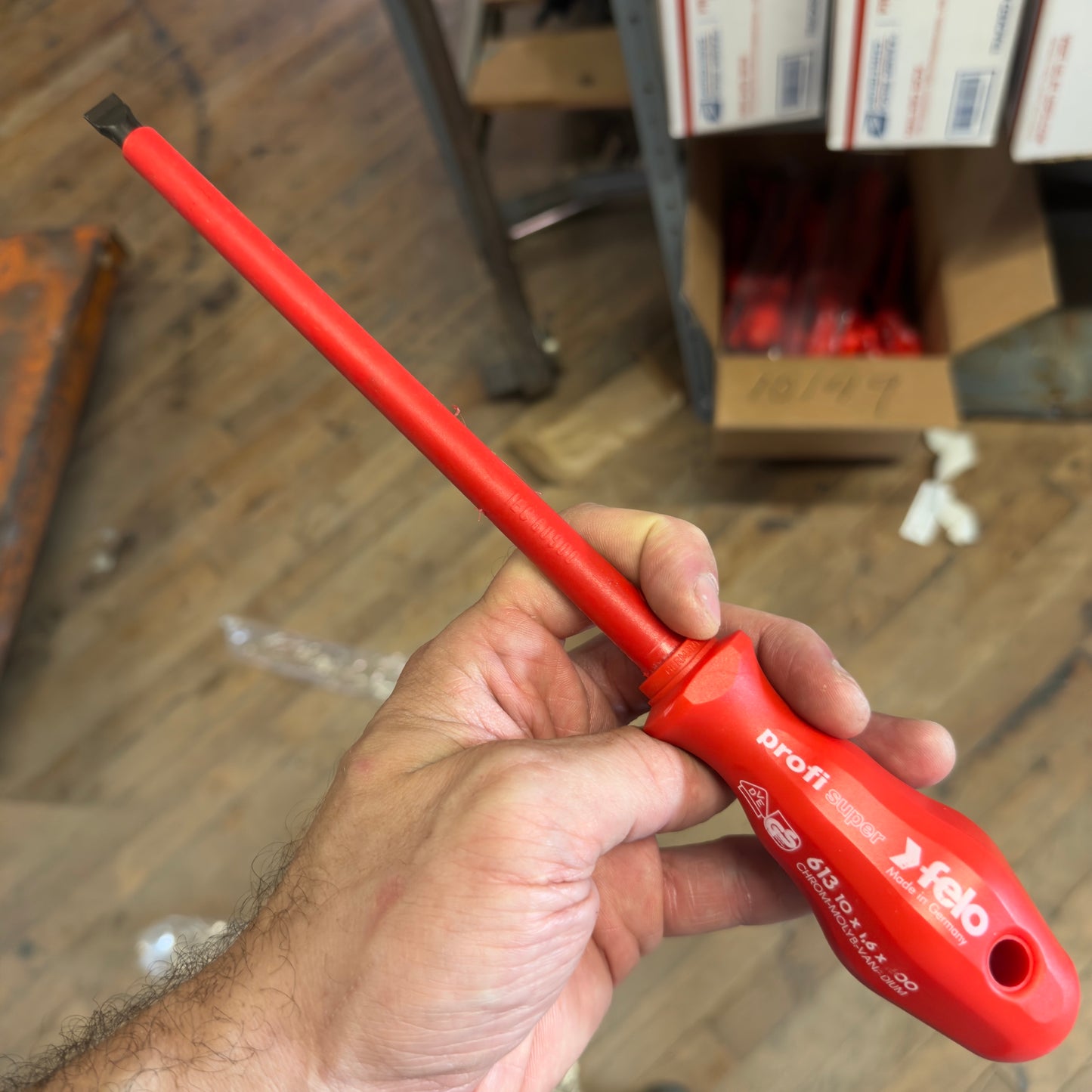 Felo Insulated Slotted 10mm x 8" Length Screwdriver (10149)