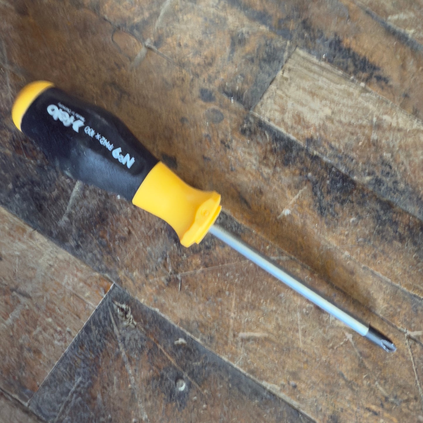 Felo No.9 Phillips #2 x 4" Screwdriver (51499)