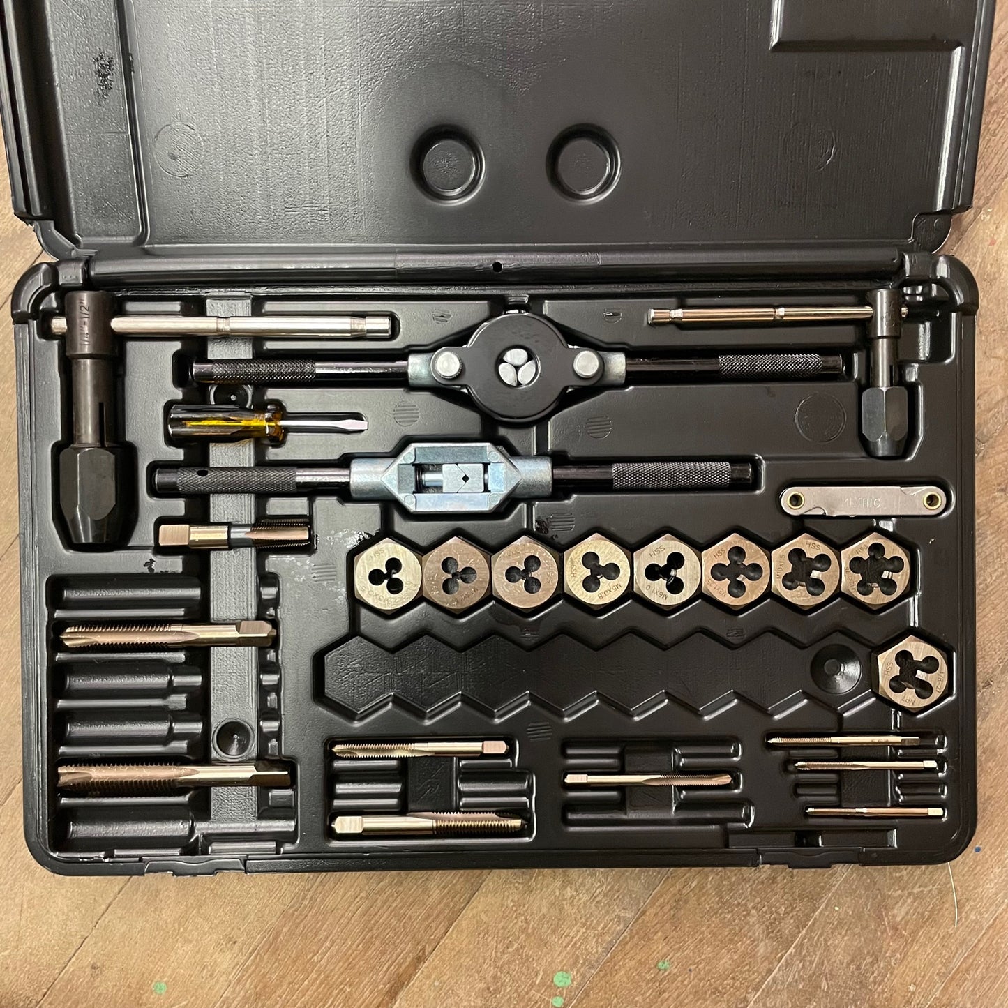 Tap & Die Set Spiral Point Hex, M3-M12, .5-1.75 (35170)