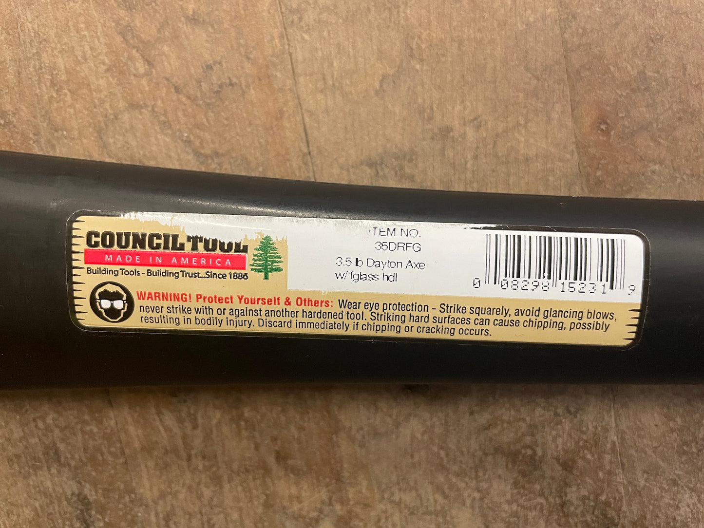 Council 3.5 LB Dayton Axe w/ Black Curved 35" Fiberglass Handle (35DRFG)