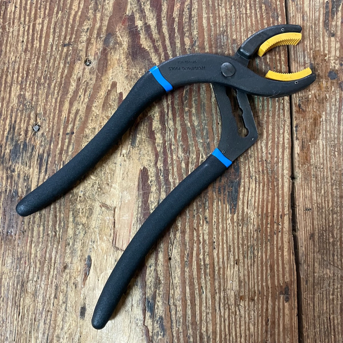 NOS Armstrong Cannon Plug Pliers (67-852)