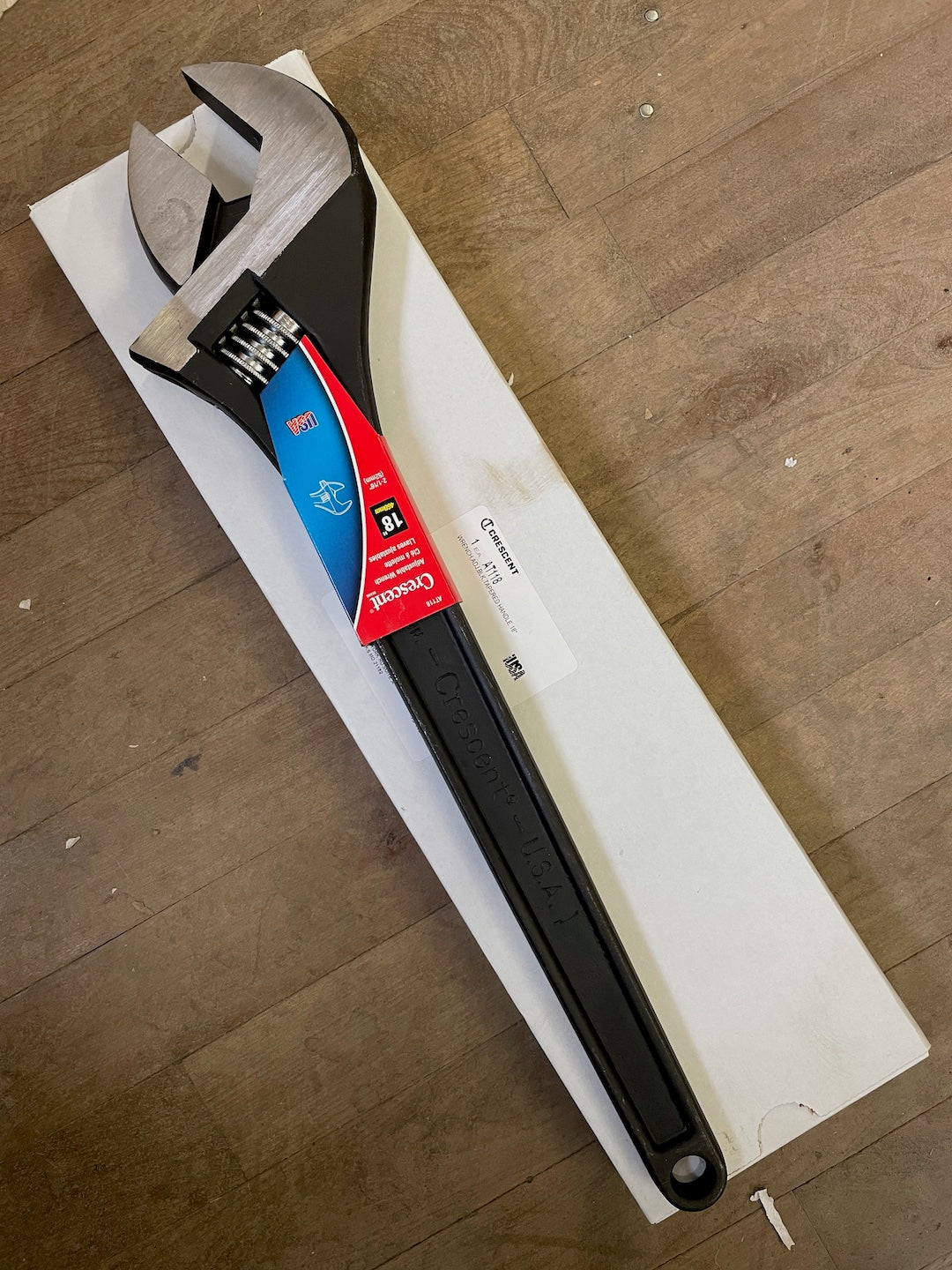 18" Crescent Black Oxide Adjustable Wrench (AT118)