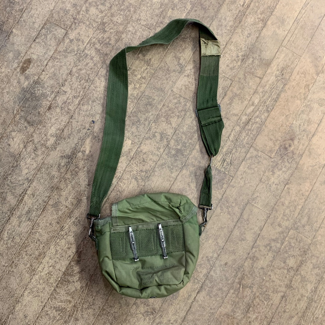 US Military 2 Quart Collapsible Water Canteen Cover w/ Sling (Used) (8465-00-927-7485)