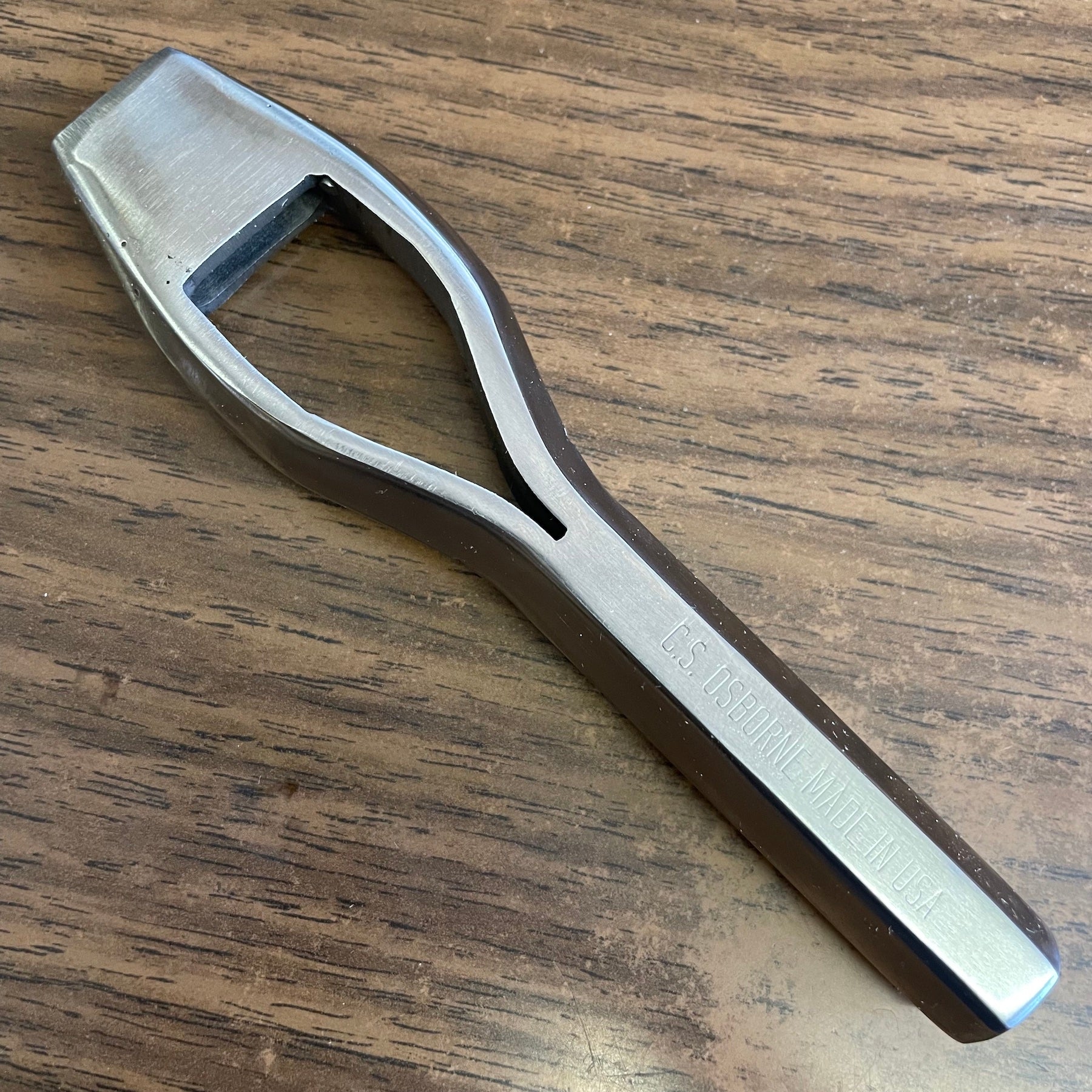 C.S. Osborne 3/4" Bag Punch Harry J. Epstein Co.