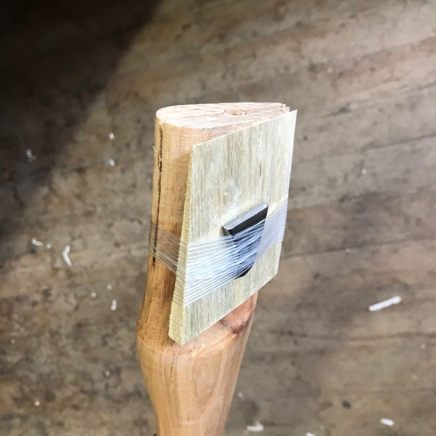 House Handle 30" 3-5 lb Axe Handle, Eye Size 13/16" x 2 7/16" (1630AA)