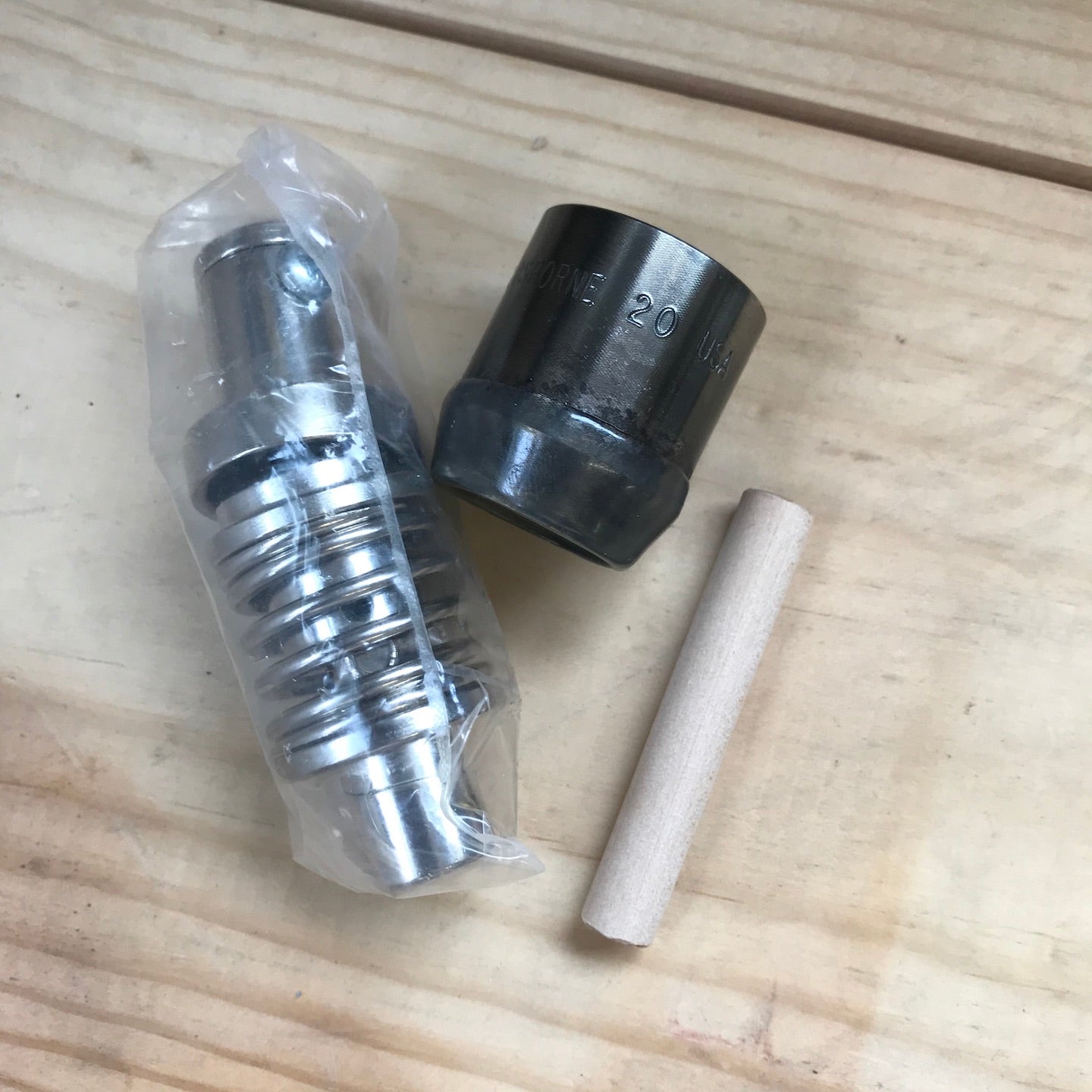 C. S. Osborne Die w/ Cutter 2 Pc. Set (WDIHUC202)