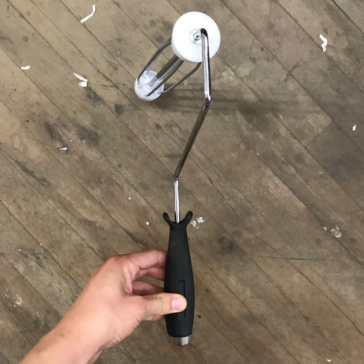 Paint Roller Frame 9" Cage Type Plastic Handle (MB-9510)