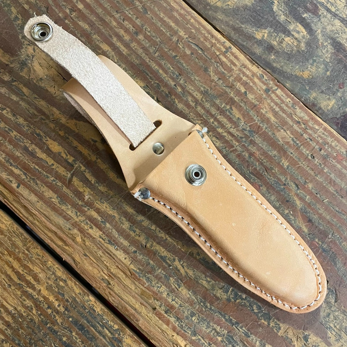 Leatherworks Plier Holder w/ Safety Strap (NO768)