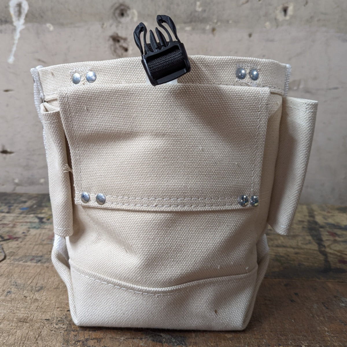 Klein Tool Bag, Bull-Pin and Bolt Pouch, Loop Connect, 5 x 5 x 9 Inch (5416OCTO)