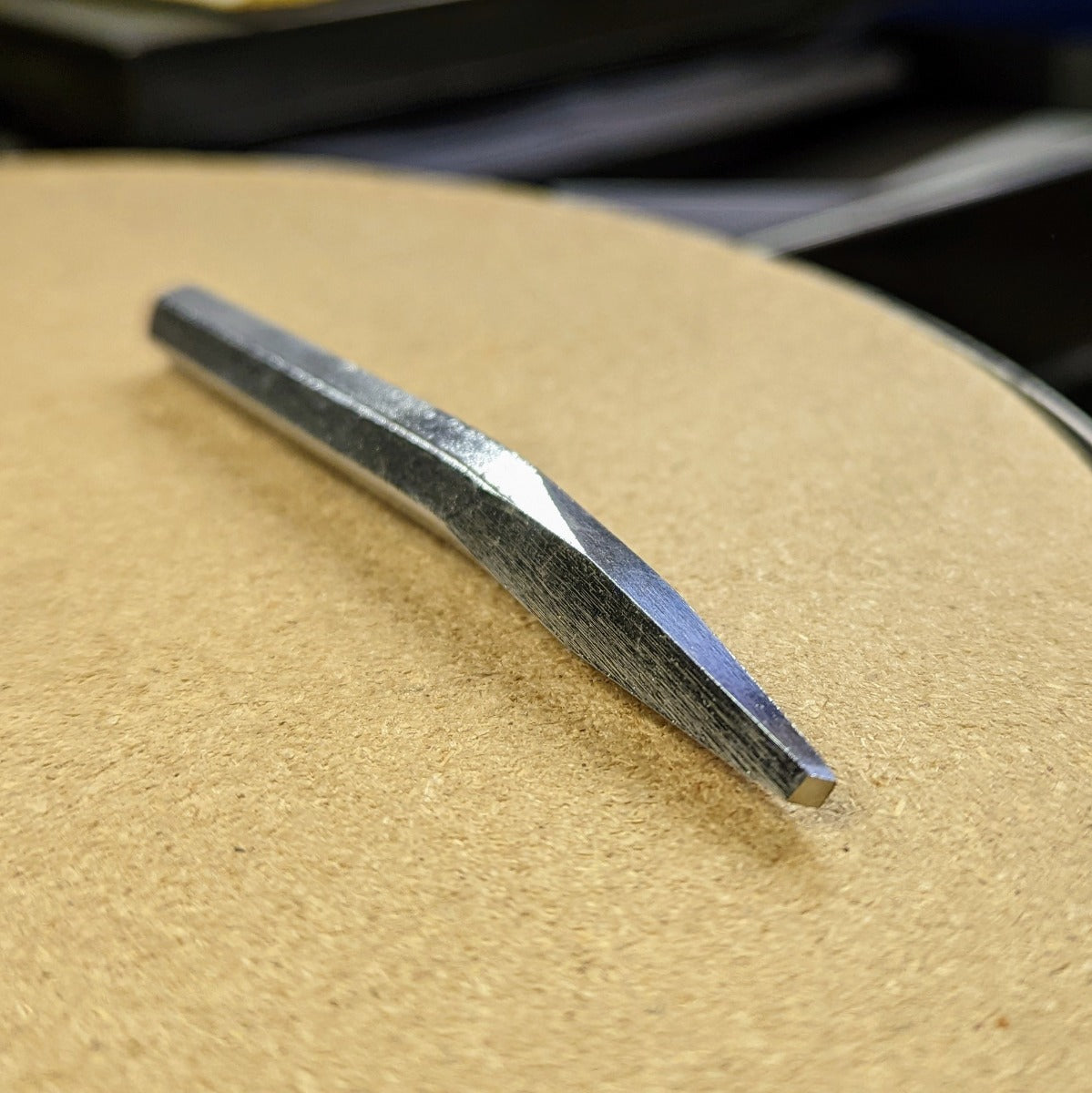 Wilde 1/8" Diamond Point Chisel (CD432)