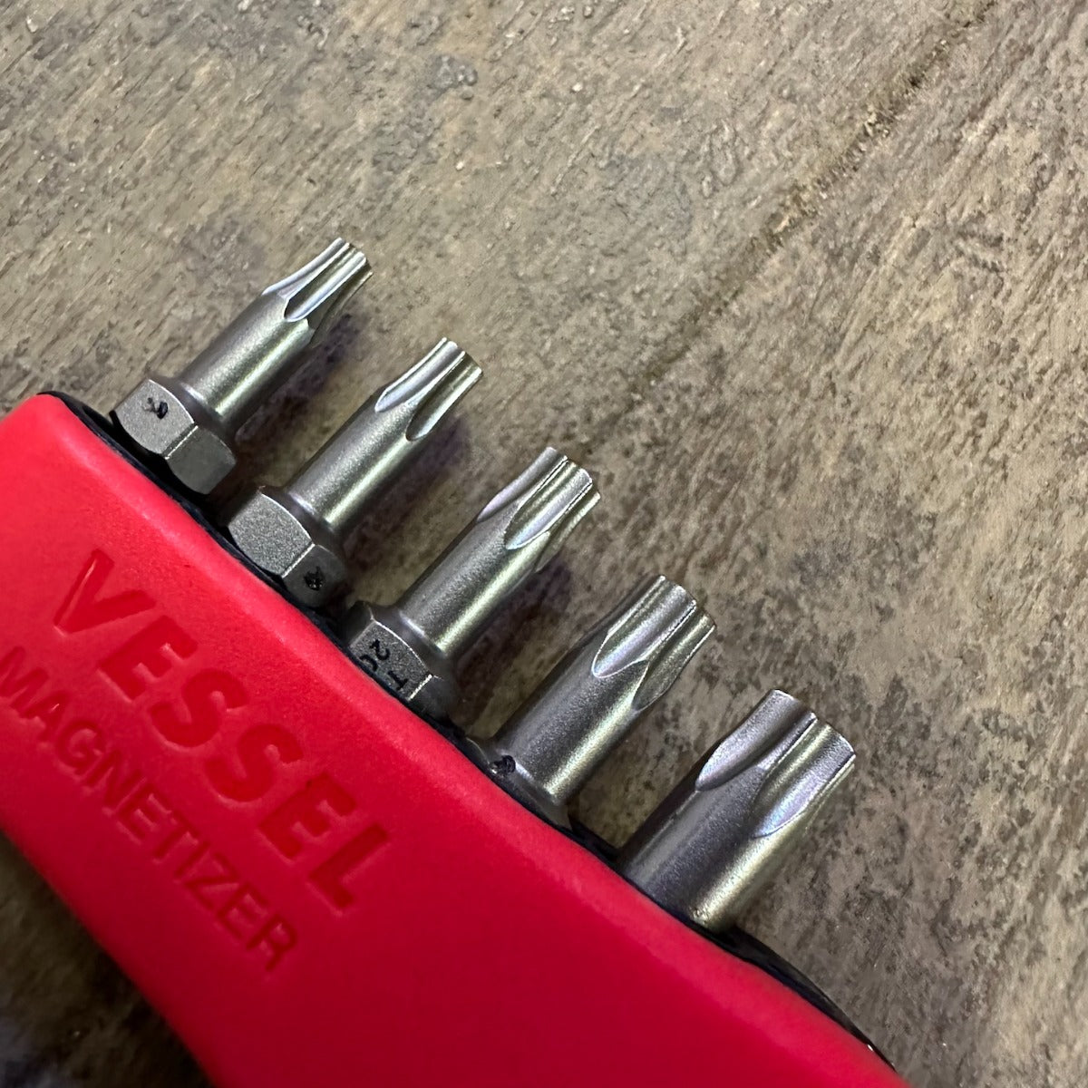 5 Pc Vessel Impact Ball Torsion Torx Bit Set w/ Mag Charge Holder (IBMG30K002)