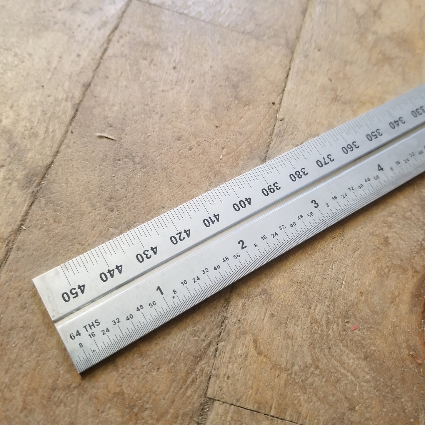 PEC 18" E/M Grooved Rule (32nds/0.5mm & 64ths/1mm) w/ Blemish (7187-018)
