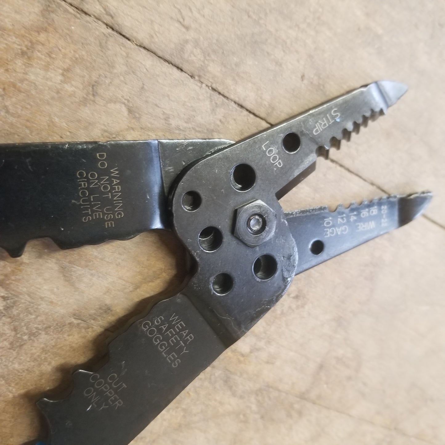 Channellock 8 1/2" Wire Stripper #908 (908-bulk)