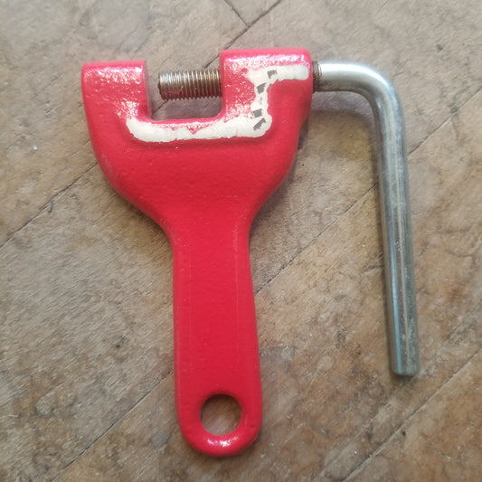 R-100 Rivet Tool for Hesston Row Harvester (R-100)