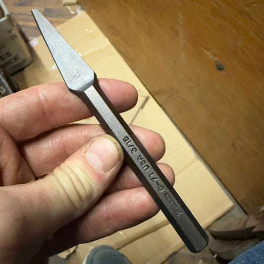 Martin 3/16" x 5-1/2" Half Round Chisel Industrial Black (C71)