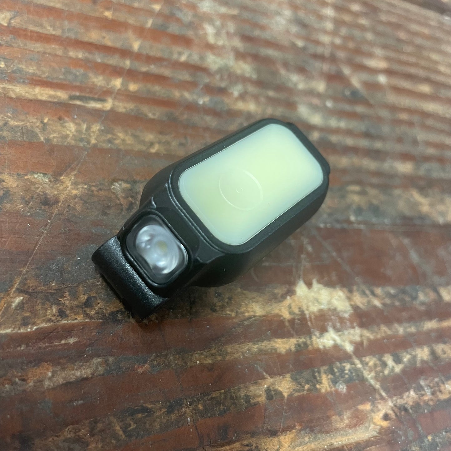 Fenix 2800 Lumen PRO Rechargeable Flashlight w/ Bonus MIni-Lite (PD36R)