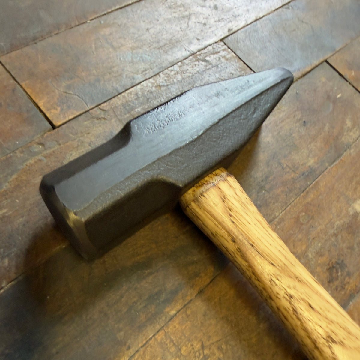 Martin 48 oz Cross Pein Hammer (123G)