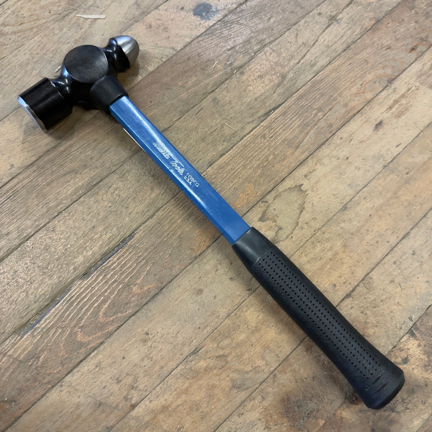 Martin 32 oz Standard Ball Pein G-Series Hammer - Fiberglass Handle (108FG)