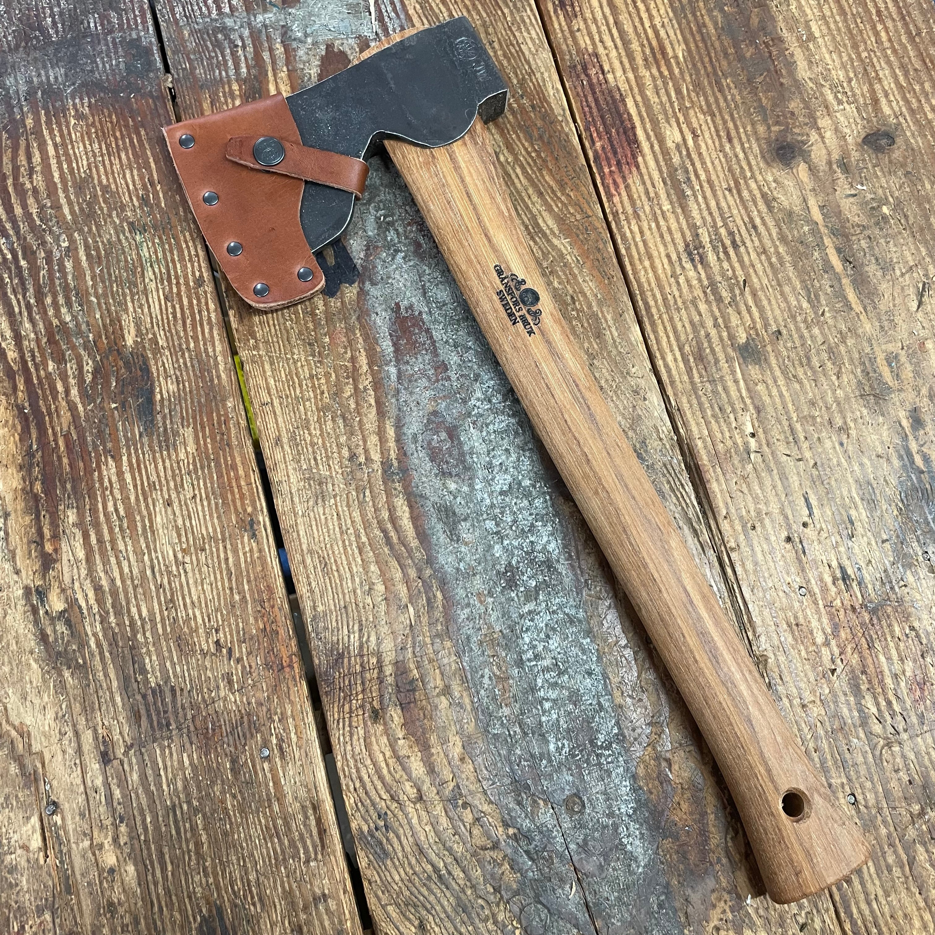 Gransfors Bruk 2lb Carpenter's Axe (465) – Harry J. Epstein Co.