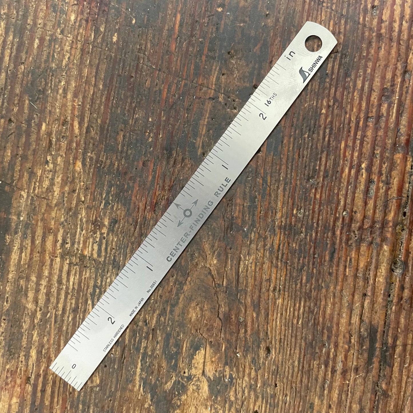 Shinwa Stainless Steel 6" Center-Finding Rule (30651)