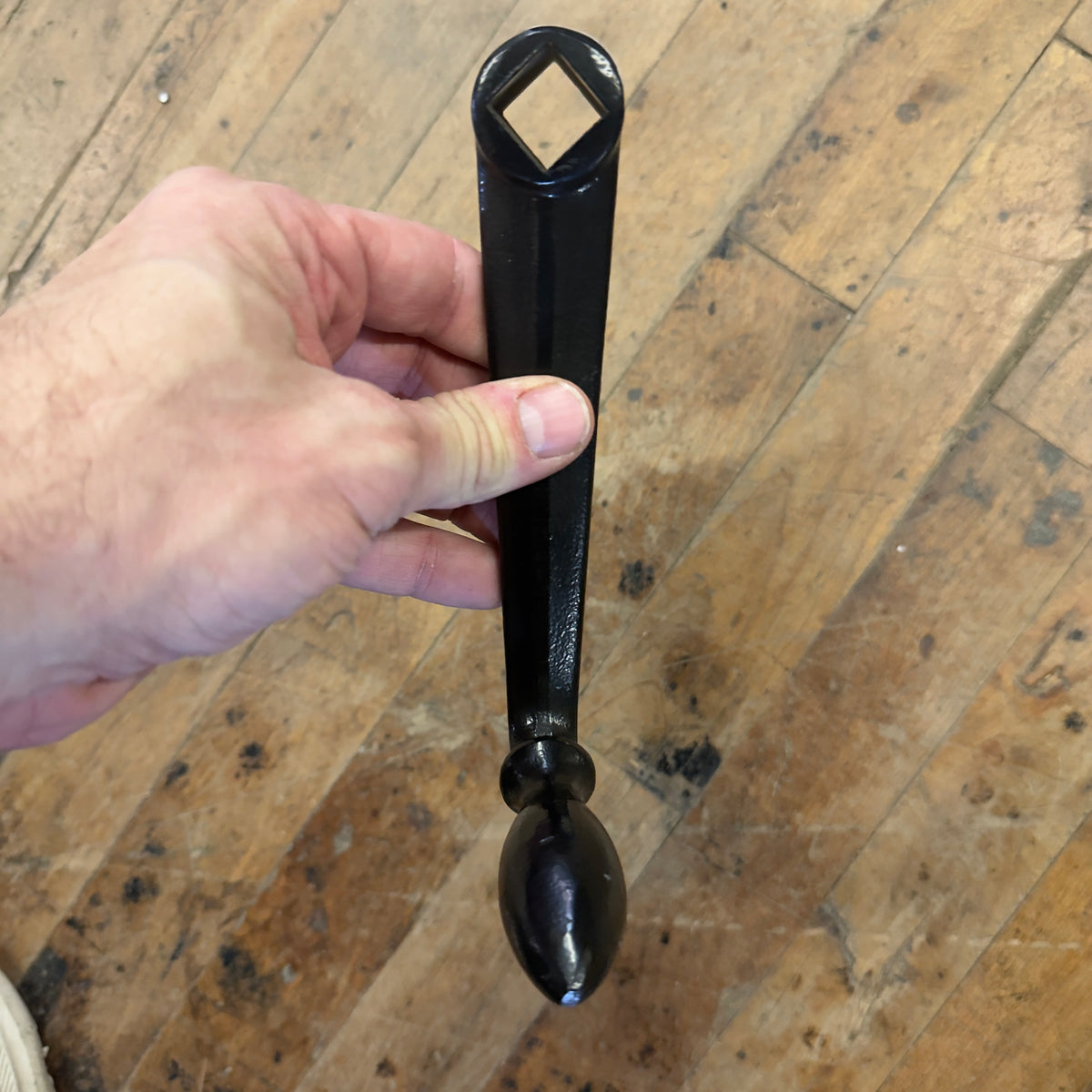 Martin 11/16" Squared Broached Crank Handle - Blk Powder Coat (CH8BC)