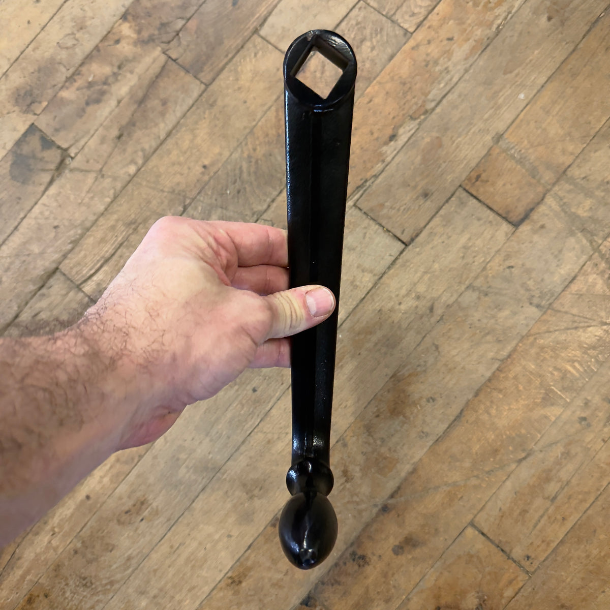 Martin 7/8" Squared Broached Crank Handle 10-1/2" OAL - Blk Powder Coat (CH14BC)