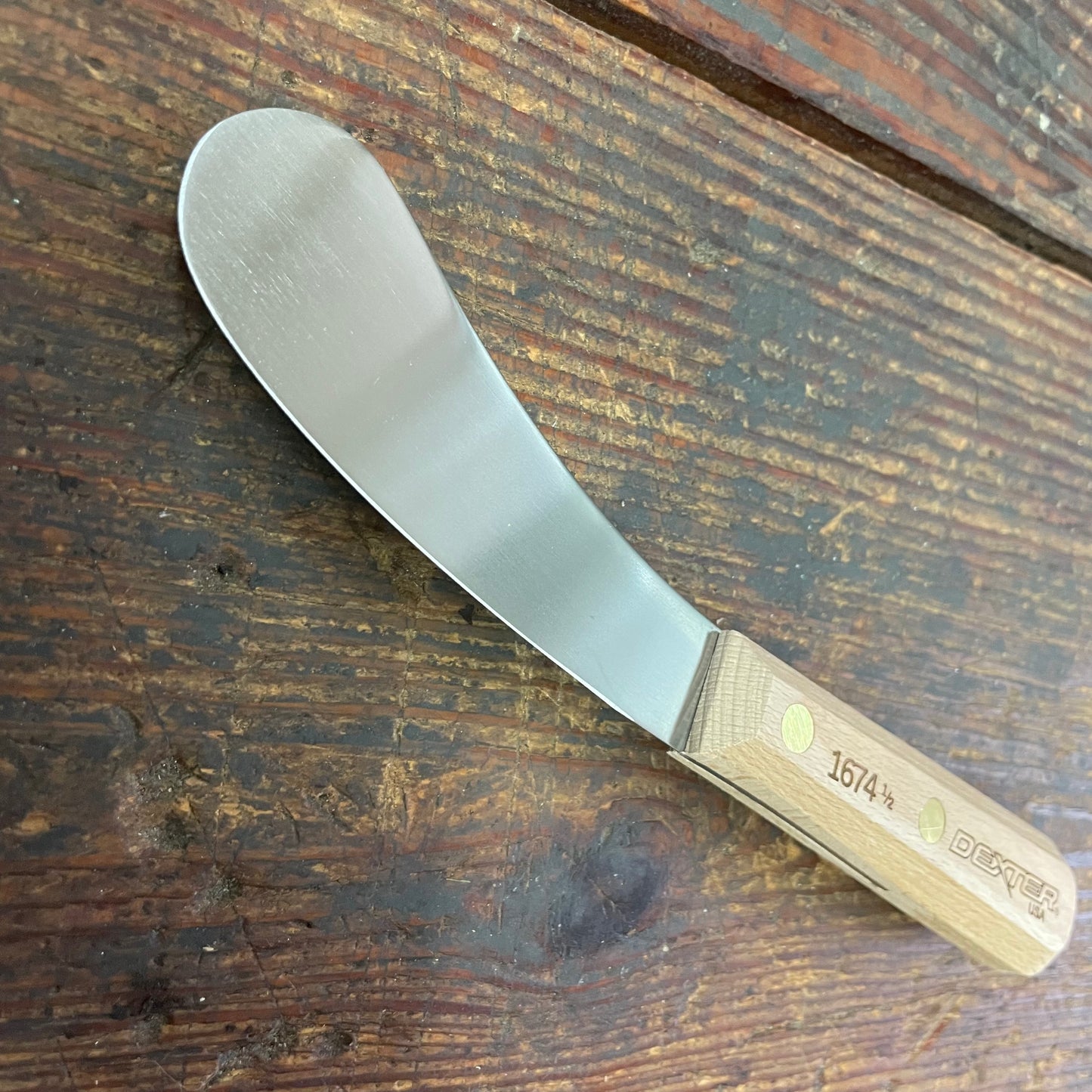 Dexter 4-1/2” Carbon Steel Skinning/Fish Knife (10030)