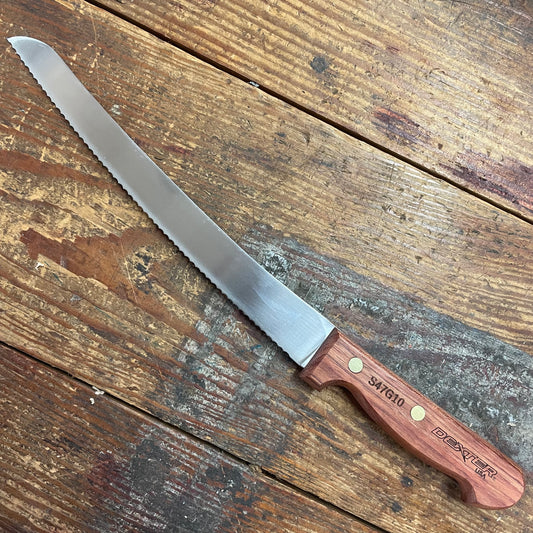 Dexter Russell Traditional 10″ Scalloped Bread Knife (18160)