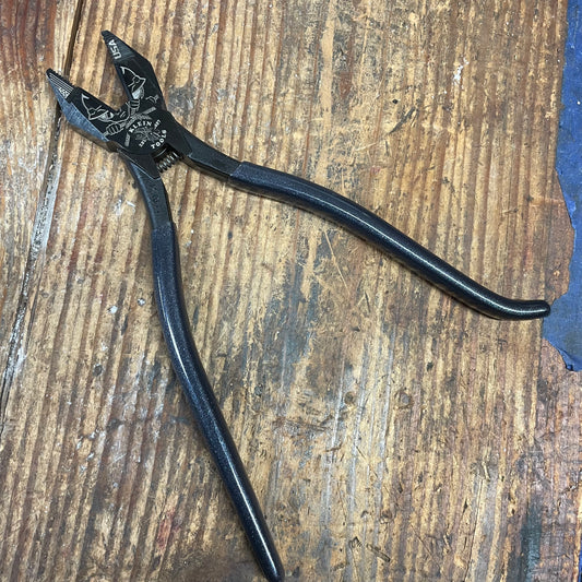 Klein Special Edition Ironworker Pliers, Heavy-Duty Cutting, 9-Inch (D2000-7CST1)