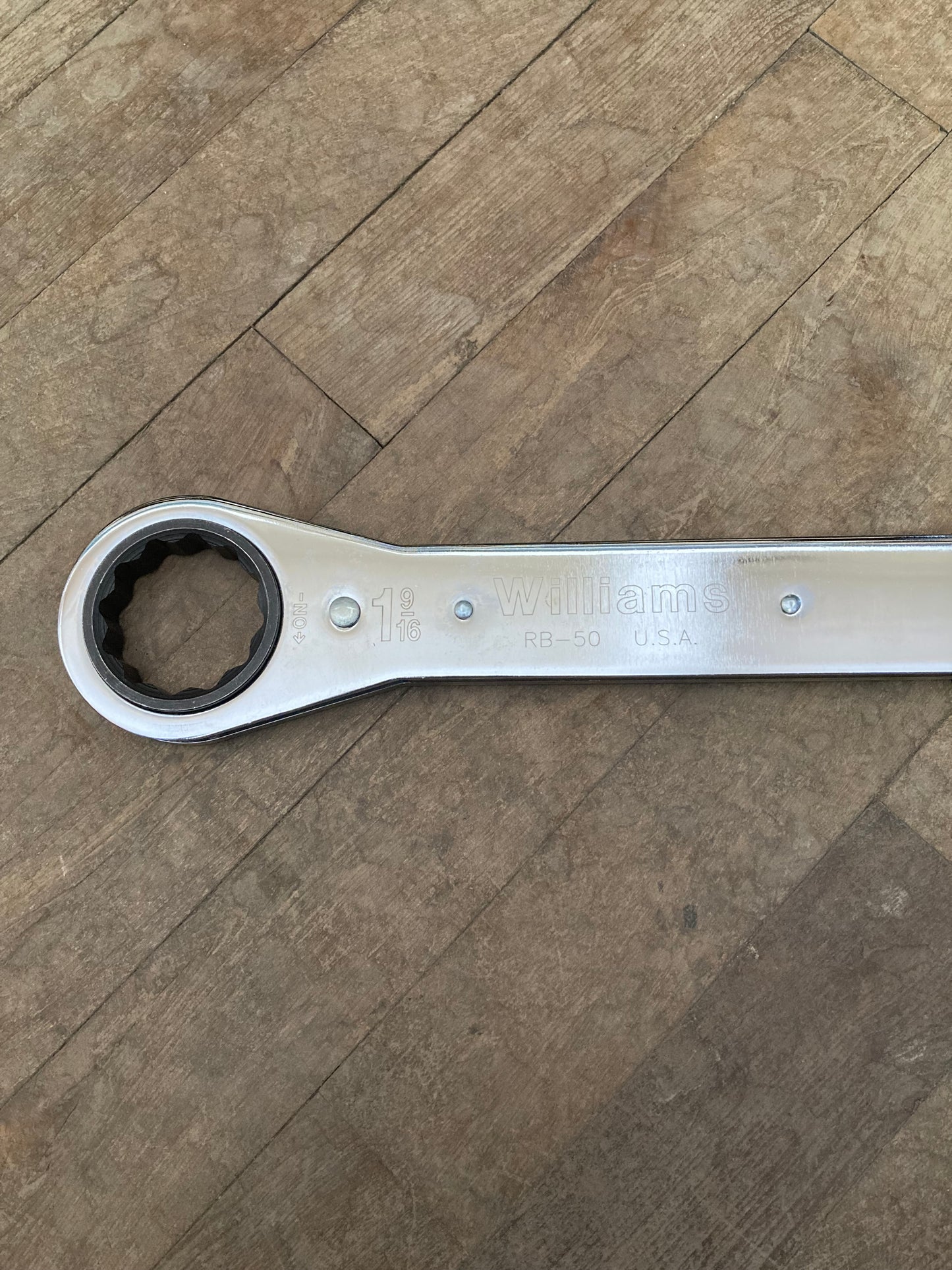 Williams Ratchet Box Wrench 1-9/16" (RB-50)