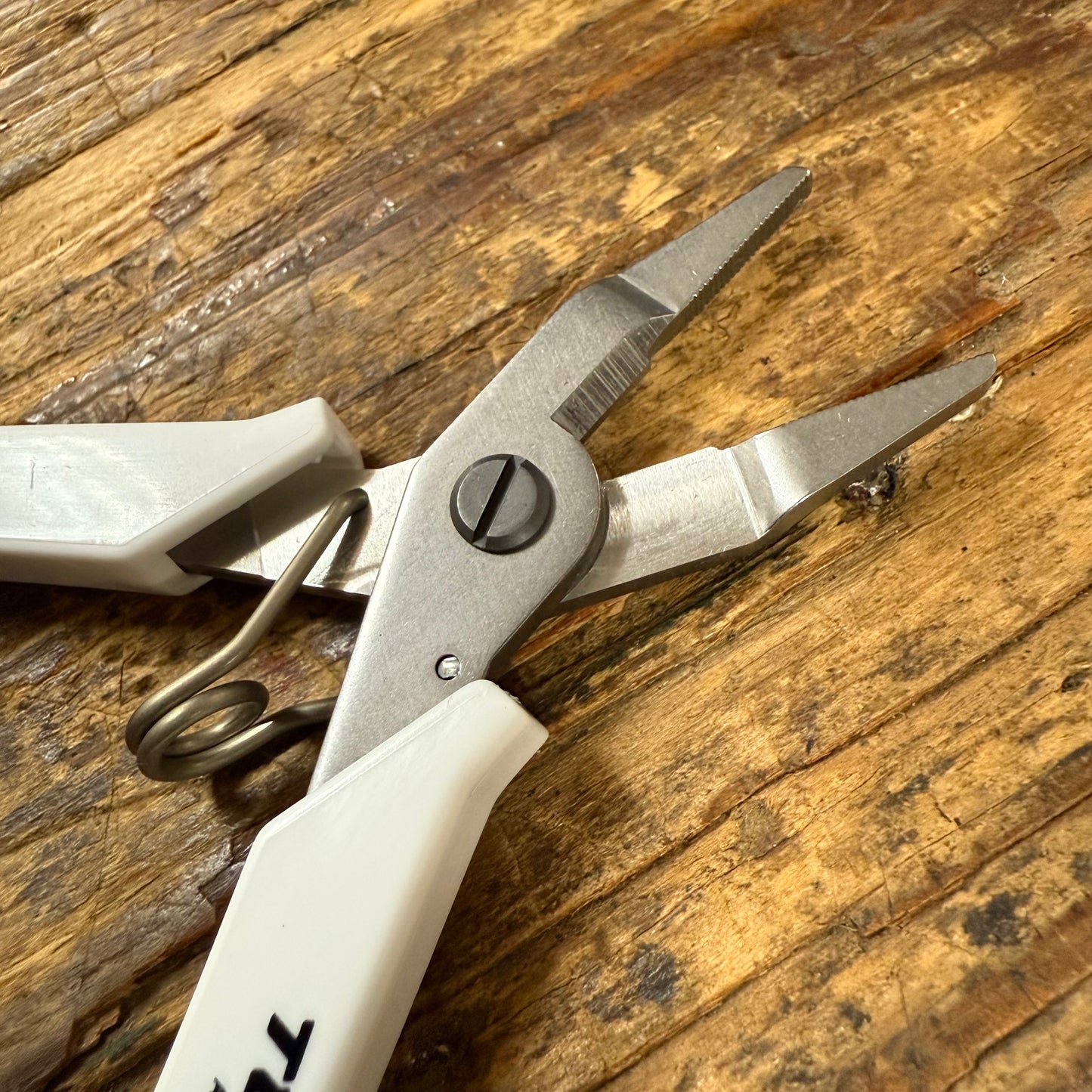 Top Stainless Steel Serrated Flat Nose Cutting Pliers (PK-115)