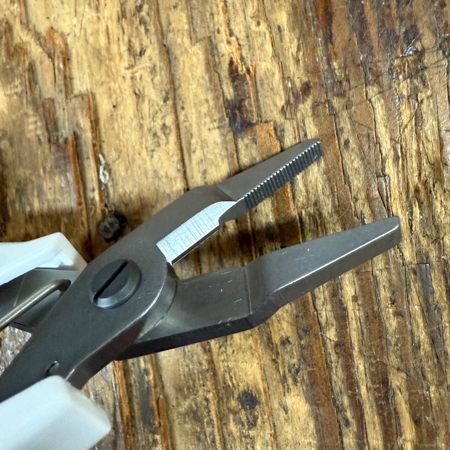Top Stainless Steel Serrated Flat Nose Cutting Pliers (PK-115)
