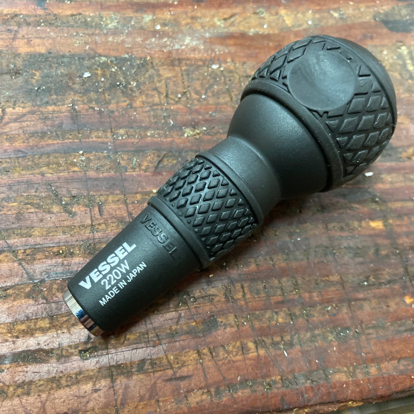 Vessel 6-in-1 Ball Grip Handle w/ Interchangeable/Reversible Bits (220W-3)