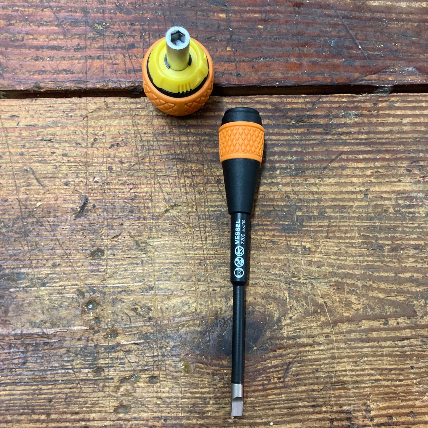 Vessel Ball Grip Ratcheting 5pc. Screwdriver Set (22005EVA)