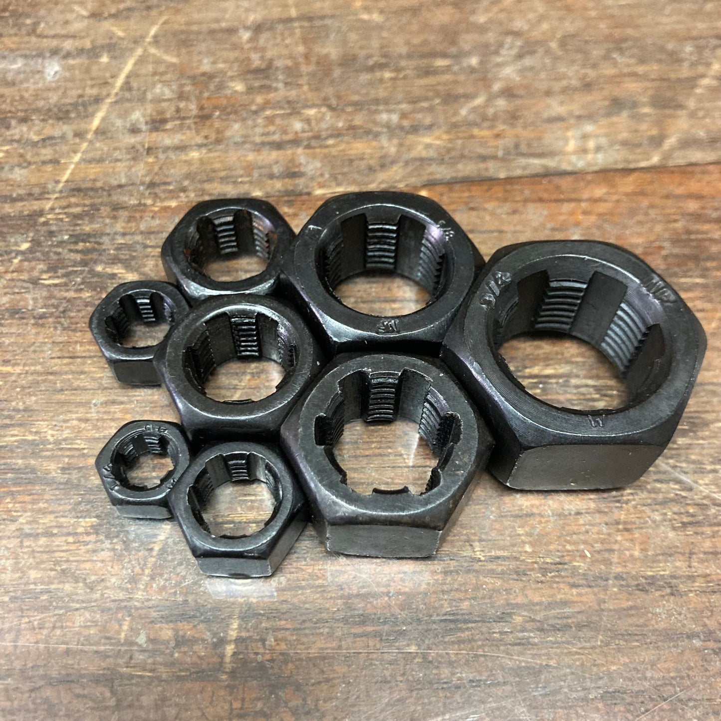 Jawco 8-Piece Left-Hand NF Fine Rethreading Die Set, 1/4"–3/4"