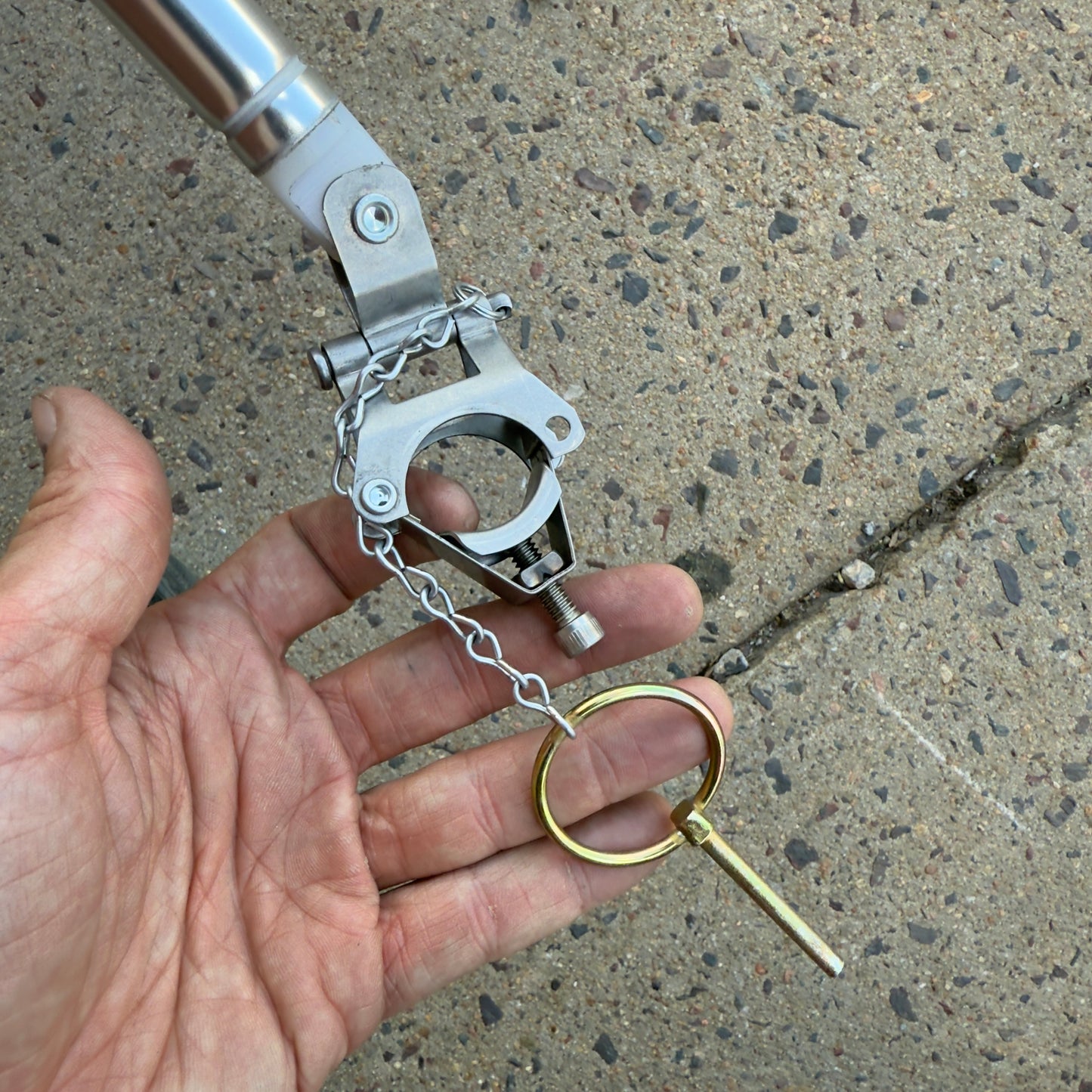 Tipke Mfg. Bicycle Hitch Attachment for Foldit Carts (5800-TPK)